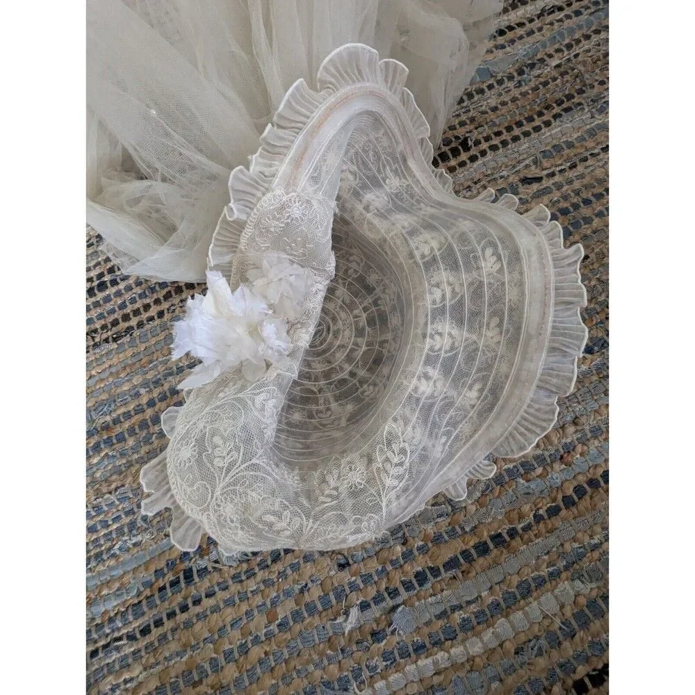 Vtg White Wedding Derby Hat Lace Beaded Veil Flower Applique Coquette Royalcore